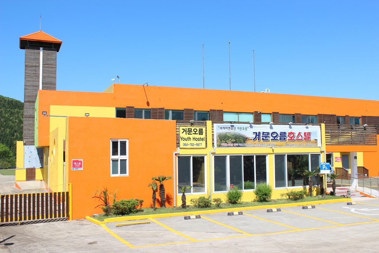 Geomunoreum Hostel Jeju Exterior foto