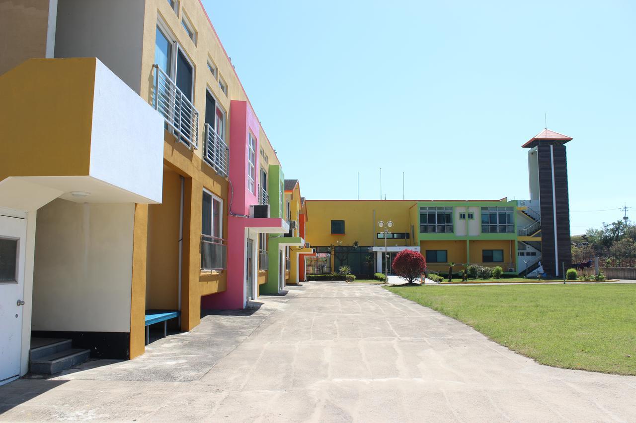 Geomunoreum Hostel Jeju Exterior foto